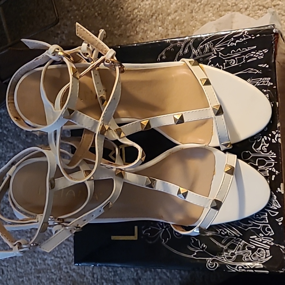 Liliana high heels size 6 new